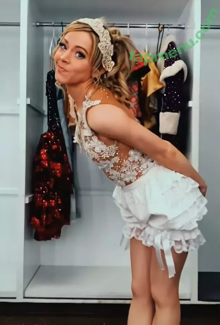 Lindsey Stirling nude photo #0038 (lindseystirling)