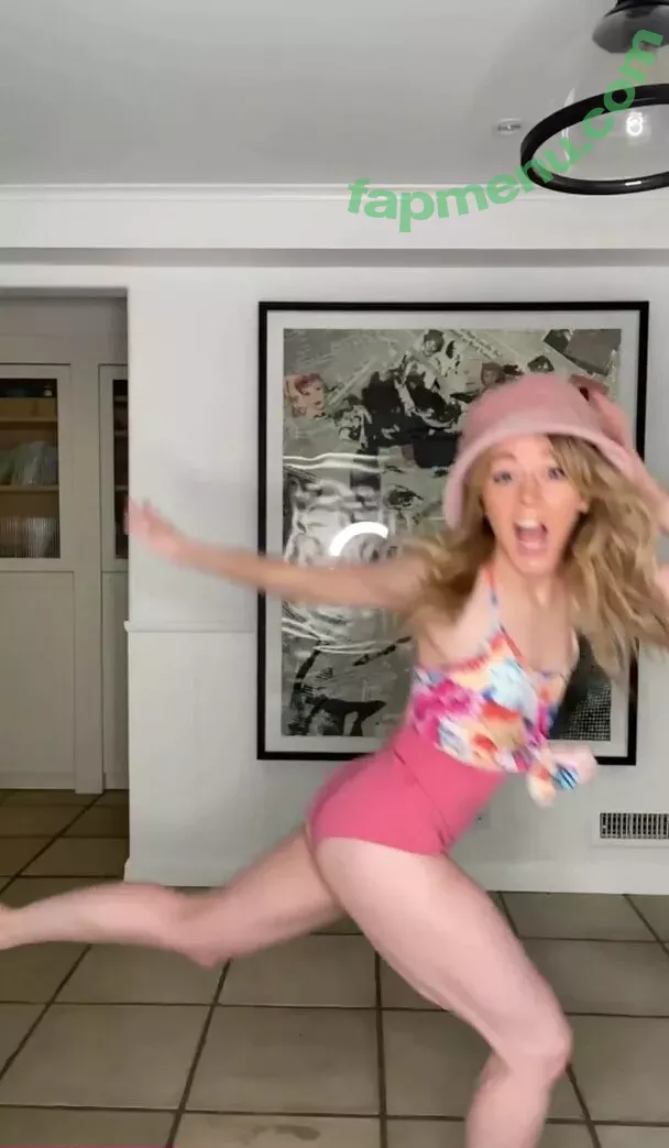 Lindsey Stirling nude photo #0062 (lindseystirling)