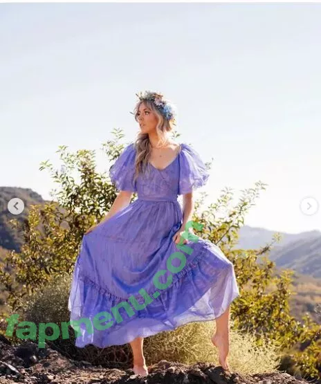 Lindsey Stirling nude photo #0074 (lindseystirling)
