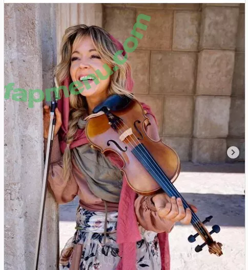 Lindsey Stirling nude photo #0087 (lindseystirling)
