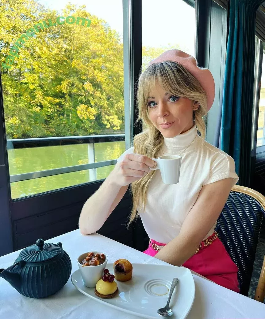 Lindsey Stirling nude photo #0091 (lindseystirling)