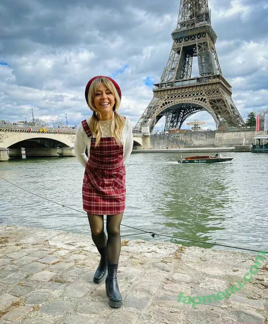 Lindsey Stirling nude photo #0113 (lindseystirling)