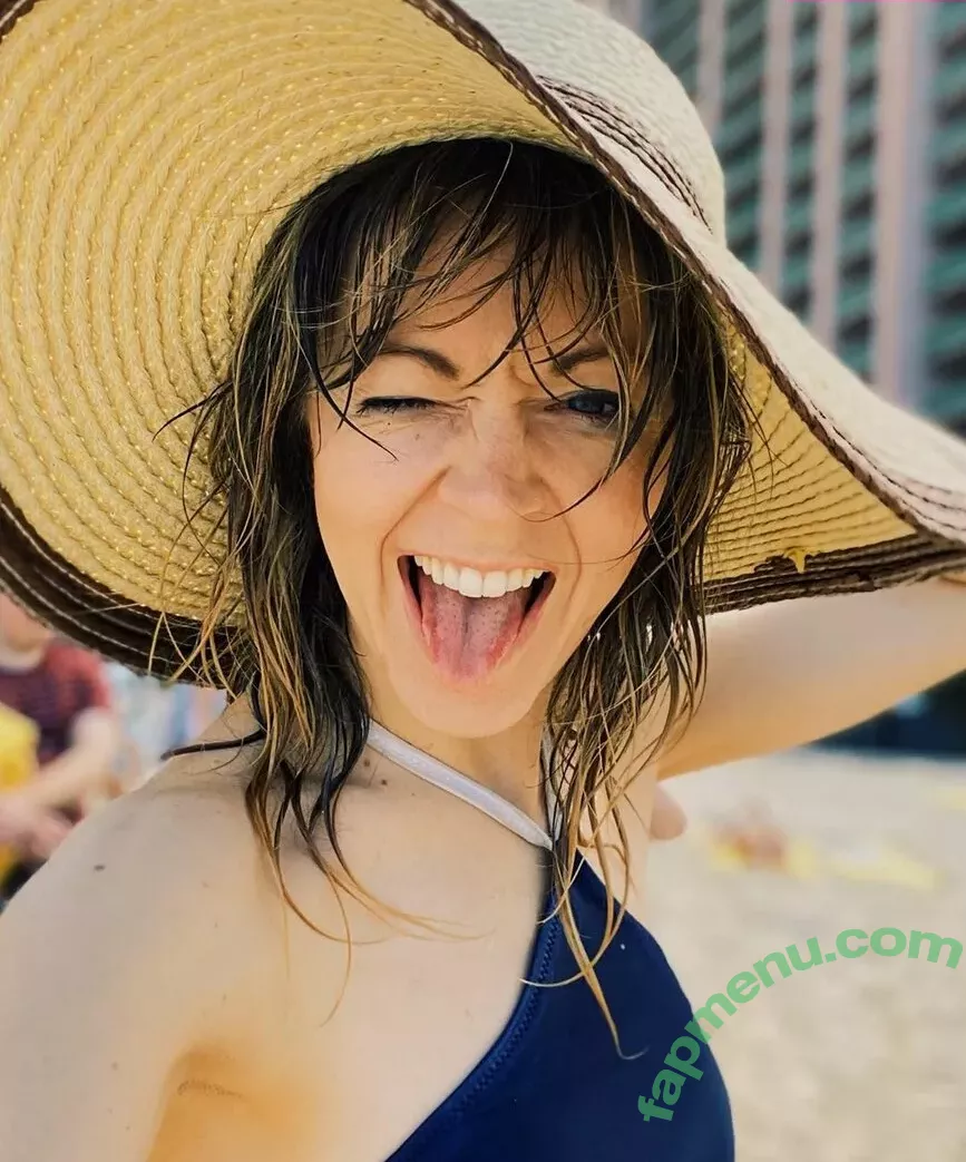 Lindsey Stirling nude photo #0120 (lindseystirling)