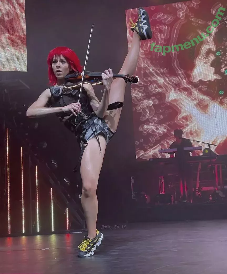 Lindsey Stirling nude photo #0135 (abbysiscoprinus / lindseystirling)