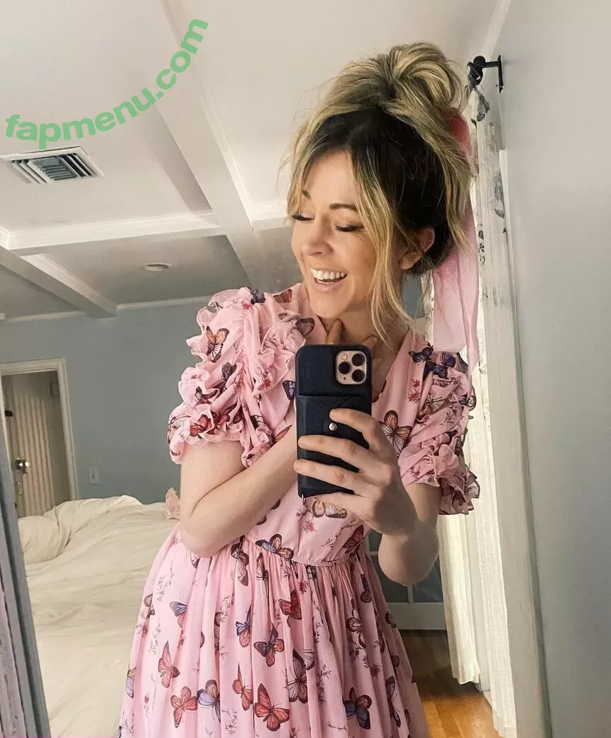 Lindsey Stirling nude photo #0153 (lindseystirling)