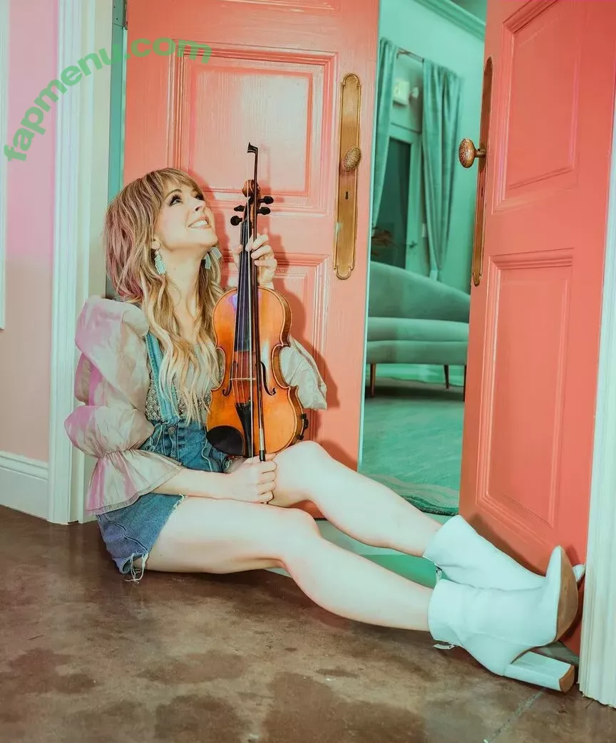 Lindsey Stirling nude photo #0174 (abbysiscoprinus / lindseystirling)