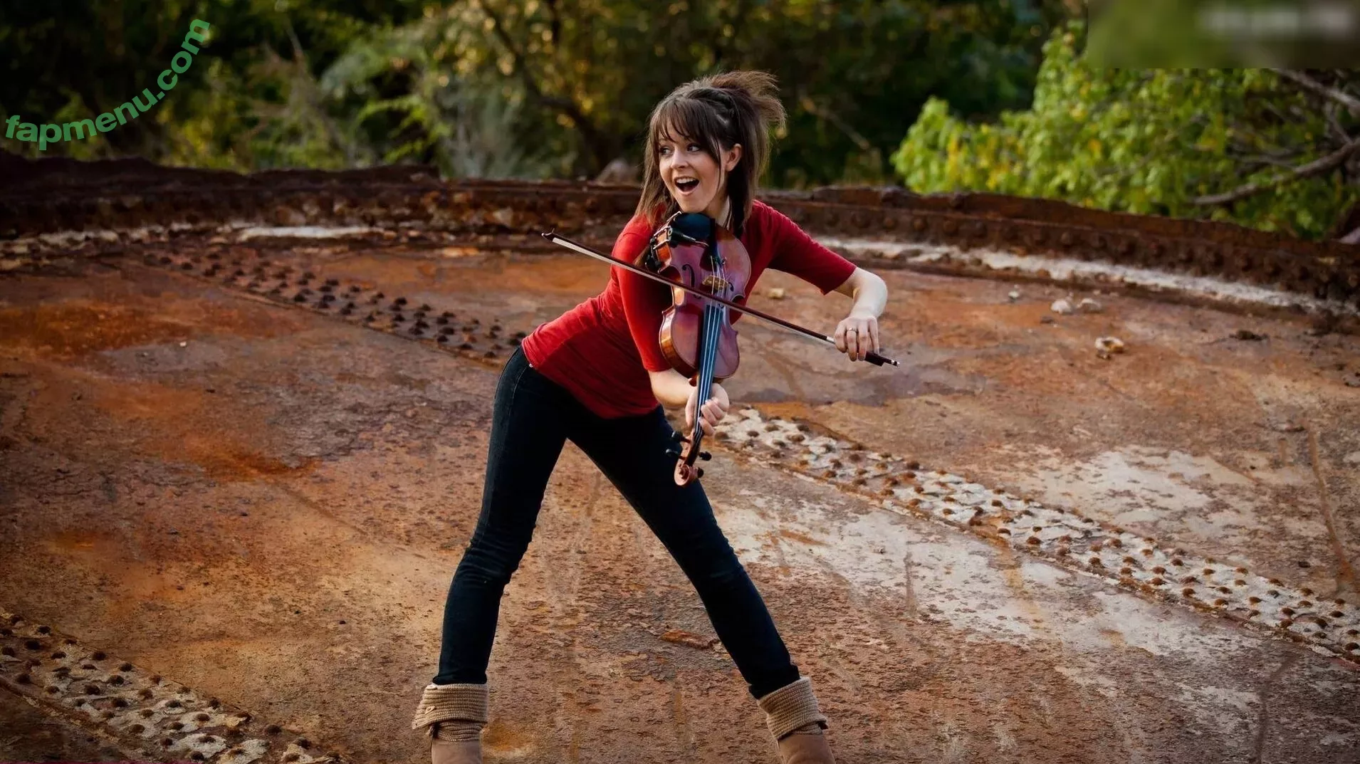 Lindsey Stirling nude photo #0272 (abbysiscoprinus / lindseystirling)