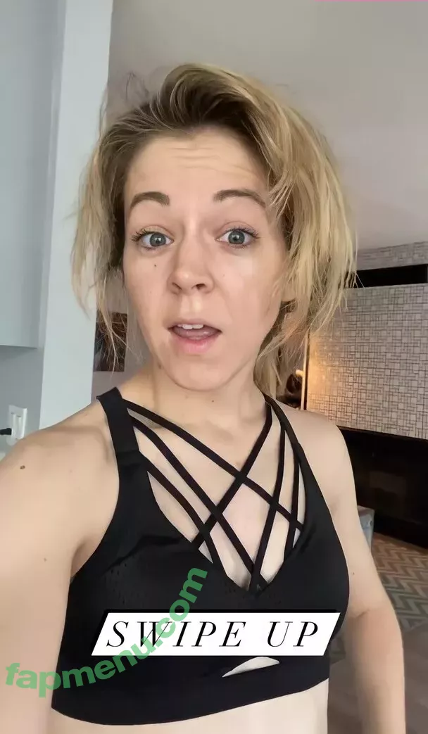 Lindsey Stirling nude photo #0306 (abbysiscoprinus / lindseystirling)