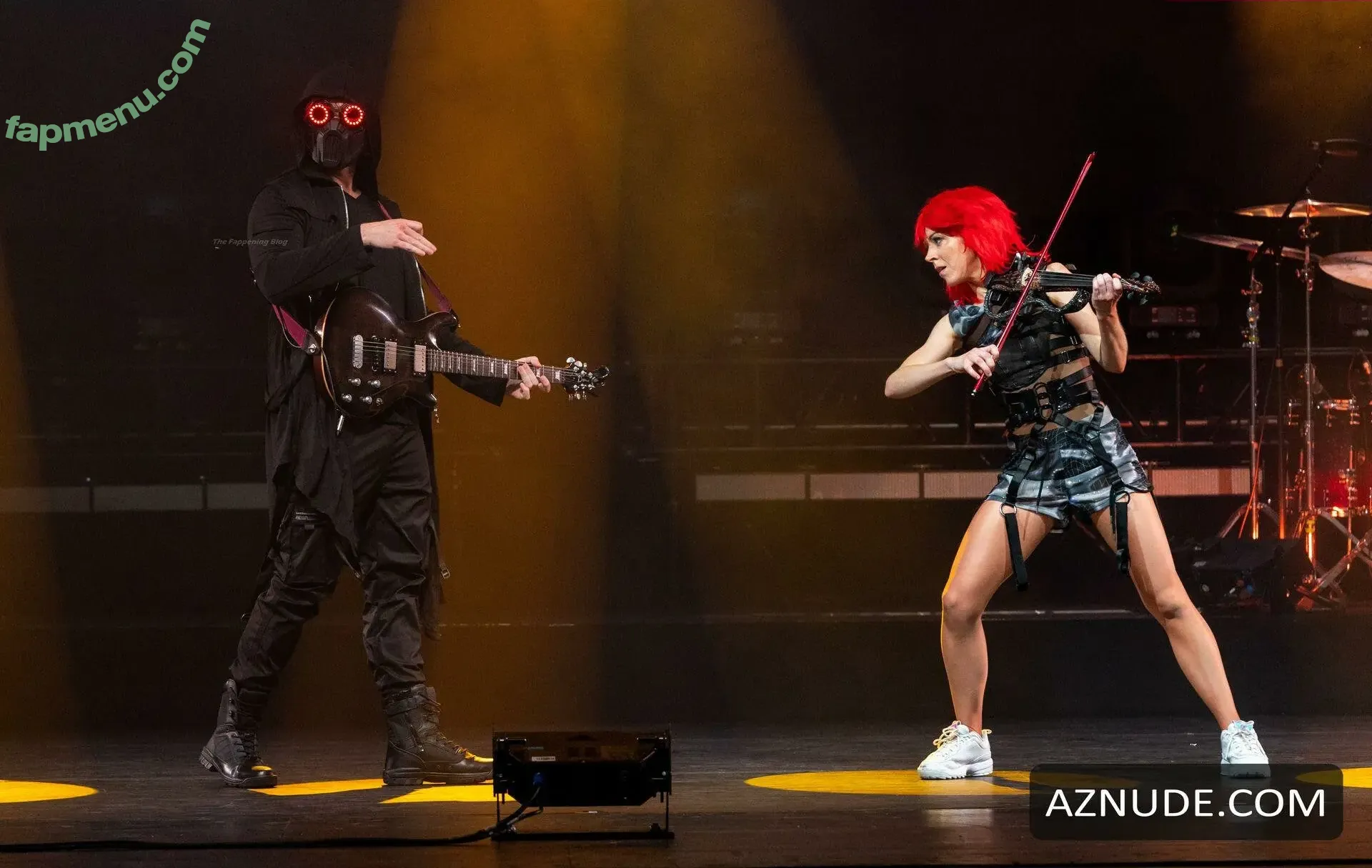 Lindsey Stirling nude photo #0338 (lindseystirling)