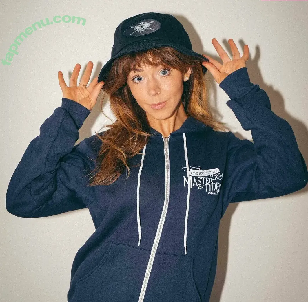 Lindsey Stirling nude photo #0348 (lindseystirling)