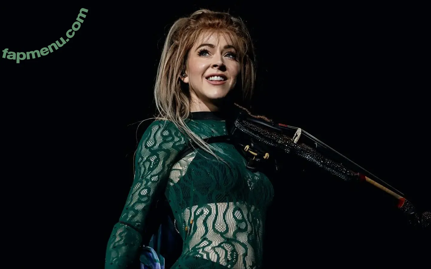 Lindsey Stirling nude photo #0392 (lindseystirling)