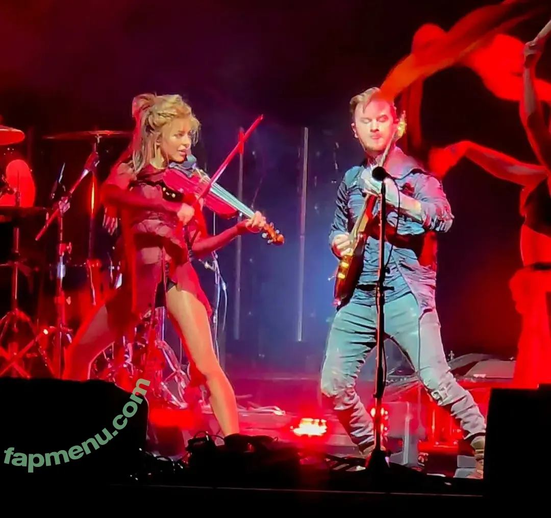 Lindsey Stirling nude photo #0405 (lindseystirling)