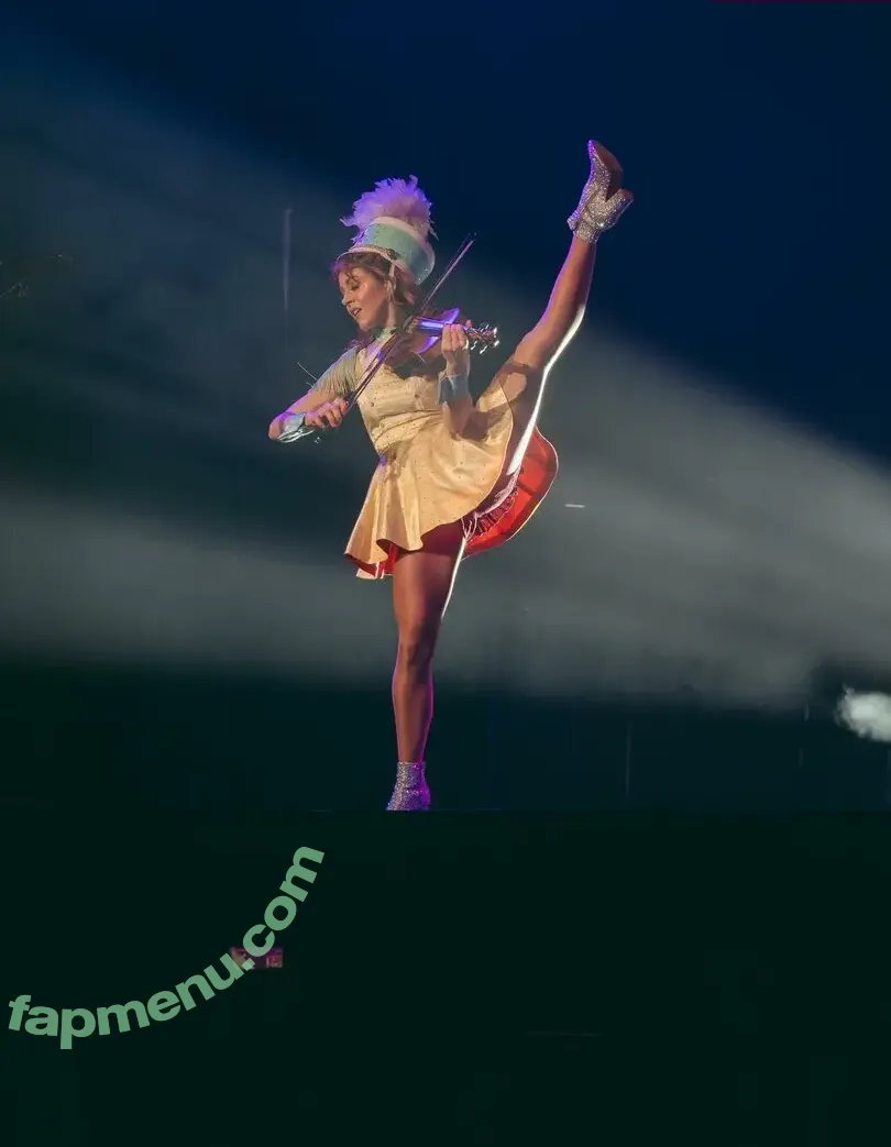 Lindsey Stirling nude photo #0423 (lindseystirling)