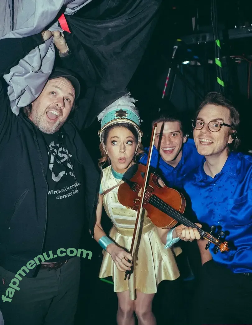 Lindsey Stirling nude photo #0430 (lindseystirling)