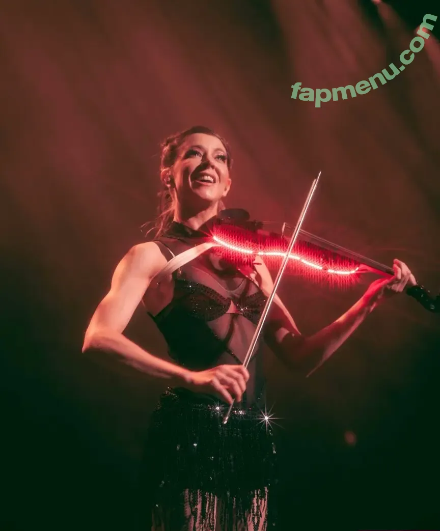 Lindsey Stirling nude photo #0453 (lindseystirling)