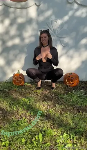 linettecrown / linette.crown nude photo #0105