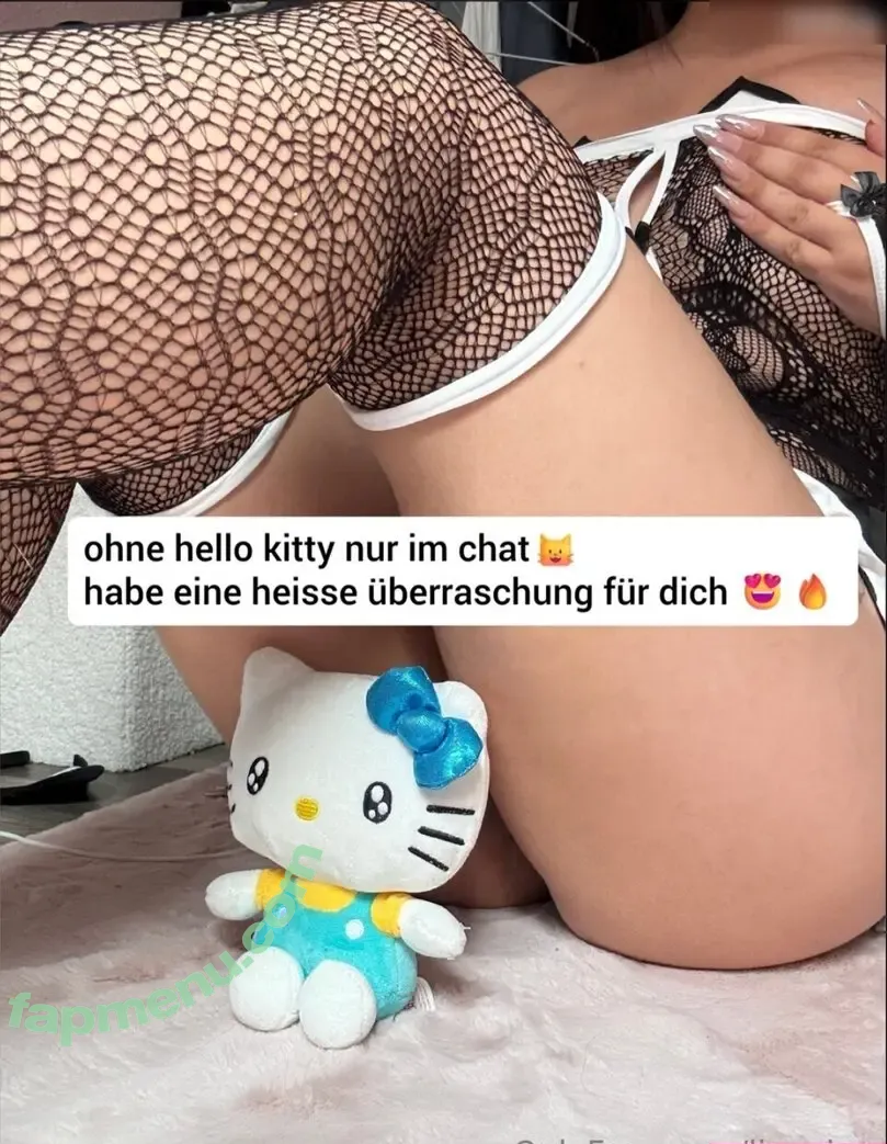 lineviea nude photo #0003 (lineviea)
