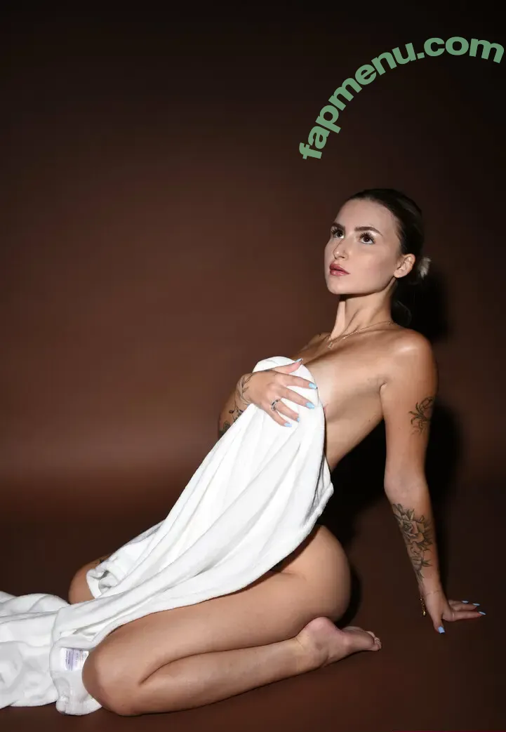 liniklein nude photo #0017 (klein.lini_)