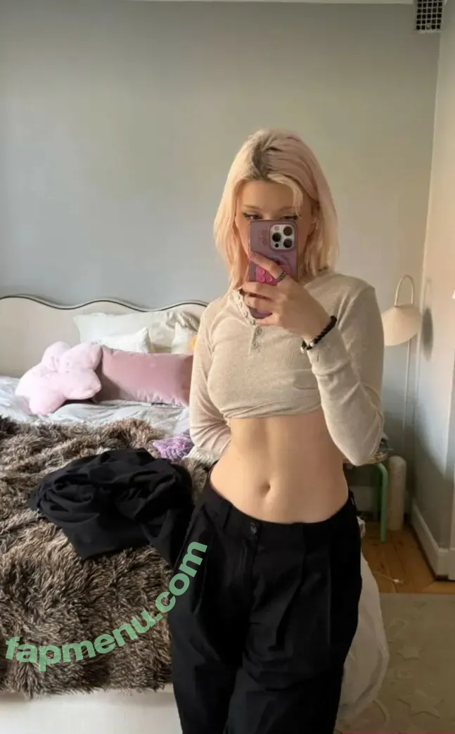 Linzor nude photo #0062 (Simpzor / linz0r)