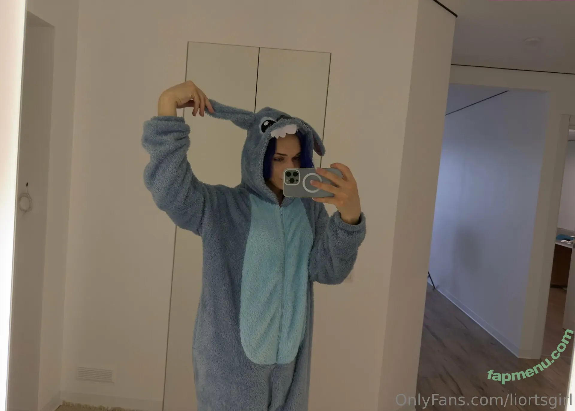 liortsgirl nude photo #0004 (liortsgirl)