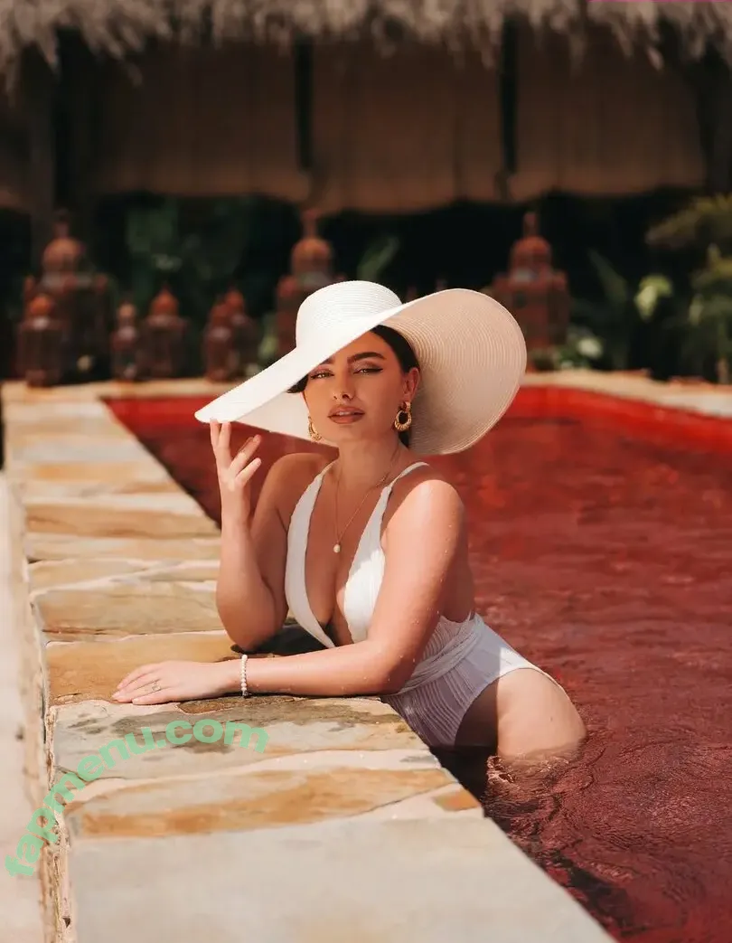 Lira__Karina nude photo #0042 (darkellegance)