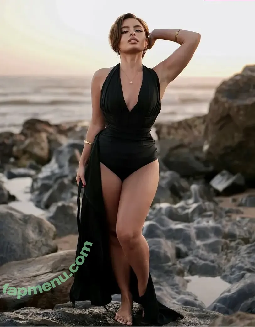 Lira__Karina nude photo #0049 (darkellegance)