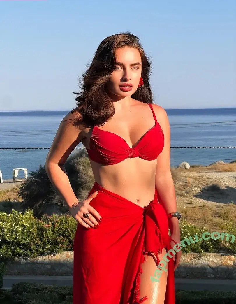 Lira__Karina nude photo #0054 (darkellegance)