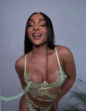 lirabae / 8.8lira nude photo #0112