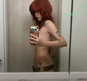 Liron / lironeini nude photo #0001