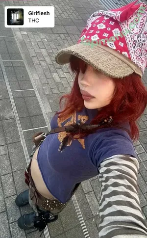 Liron / lironeini nude photo #0003