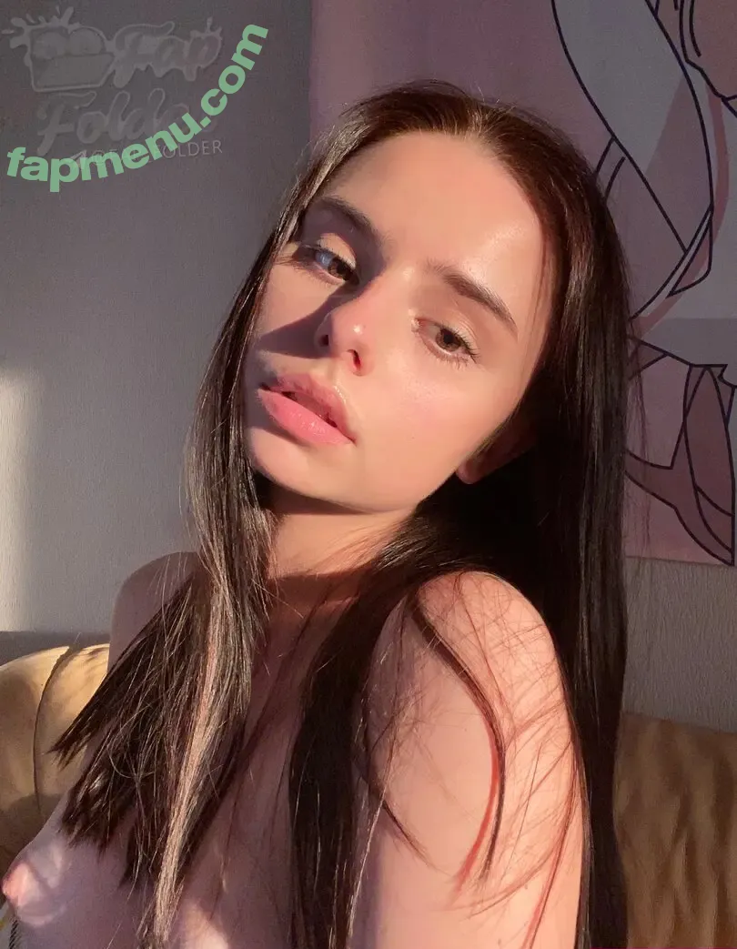 liroshka nude photo #0174 (lirka / lirkadablya)