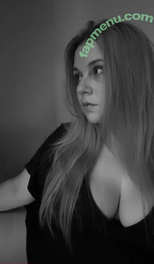Liryns nude photo #0016 (l.i.r.y.n)