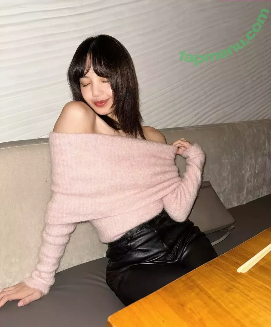 Lisa nude photo #0343 (Blackpink / _feenstaub_ / feenstaub)