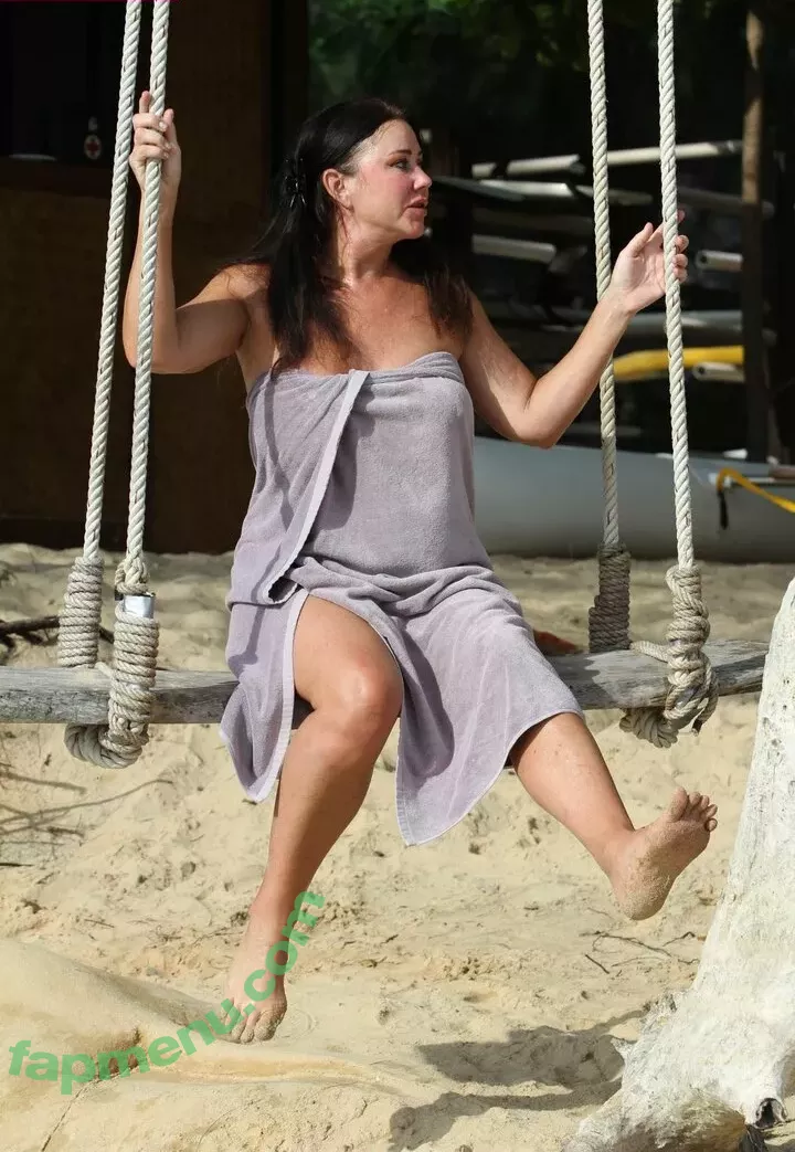 Lisa Appleton nude photo #0244 (MsLisaAppleton)