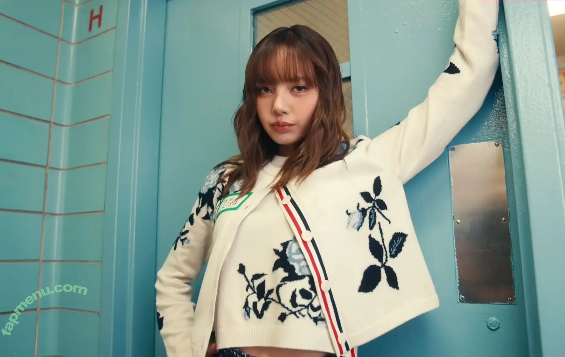Lisa Blackpink nude photo #0874 (Lisa Blackpink)