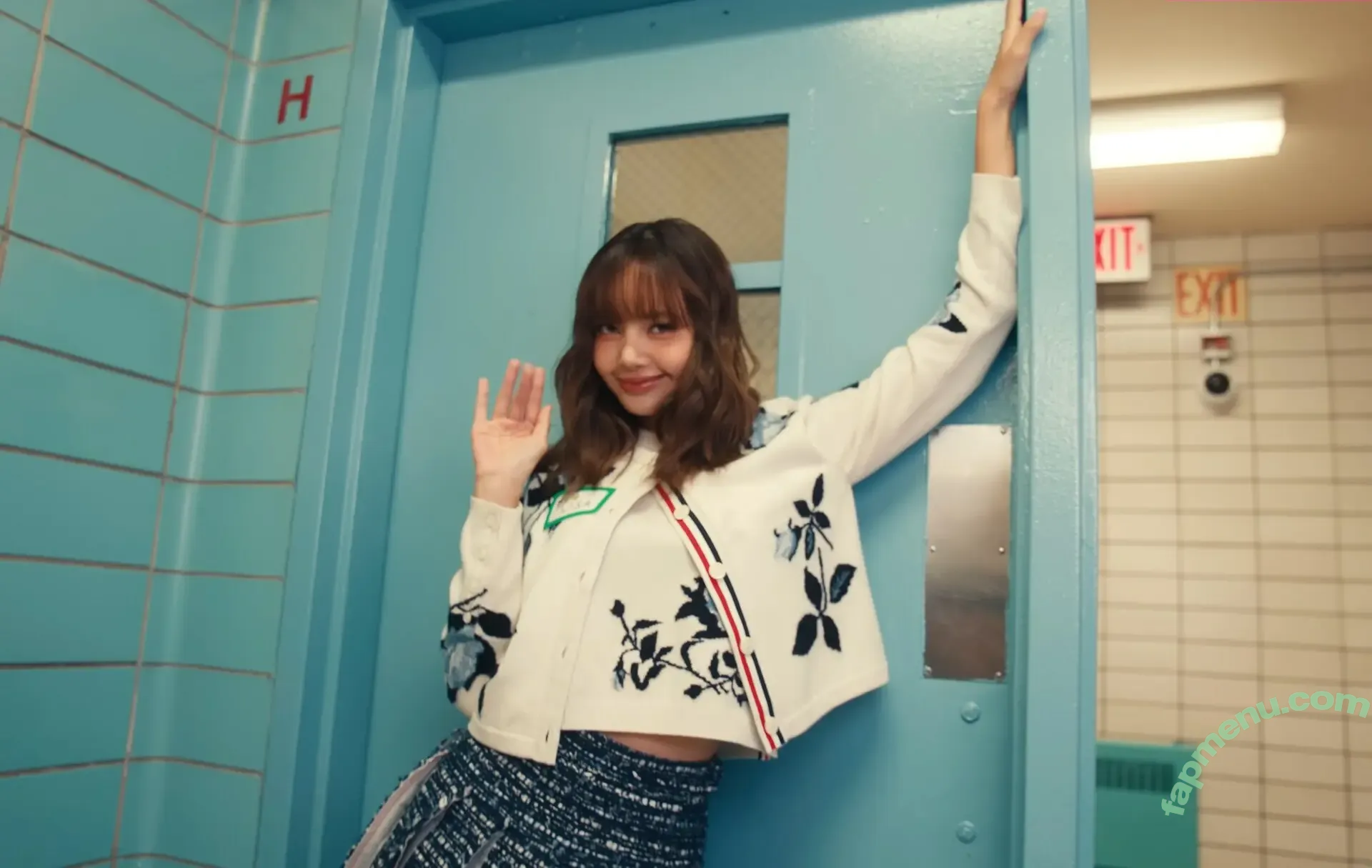 Lisa Blackpink nude photo #0880 (Lisa Blackpink)