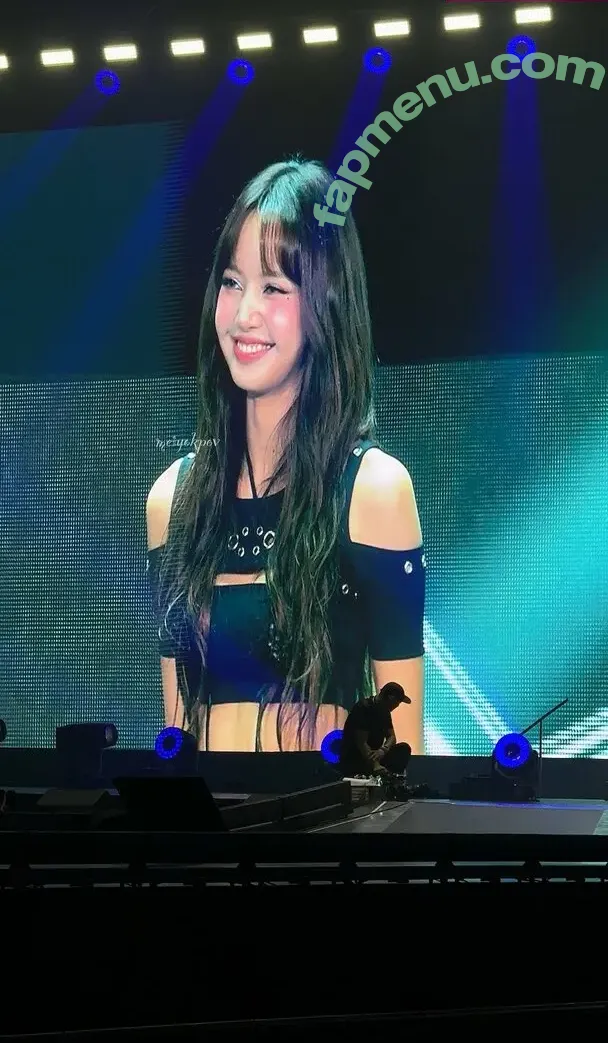 Lisa Blackpink nude photo #0928 (Lisa Blackpink)