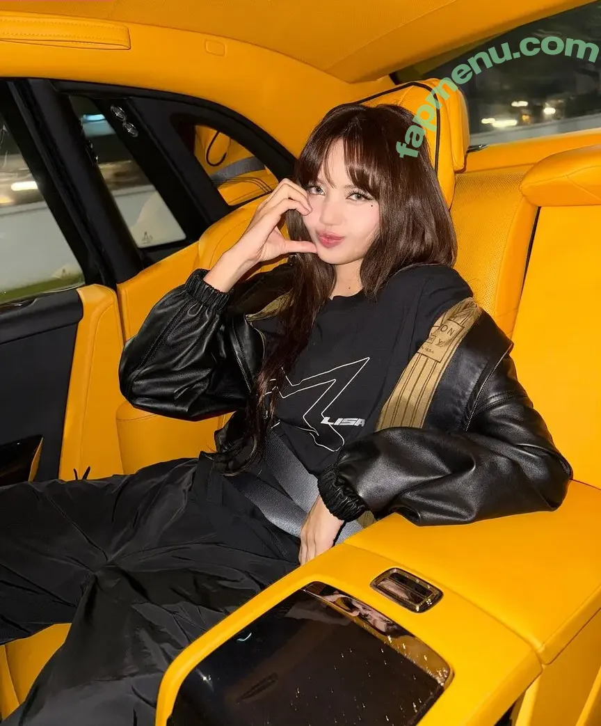 Lisa Blackpink nude photo #0974 (Lisa Blackpink)