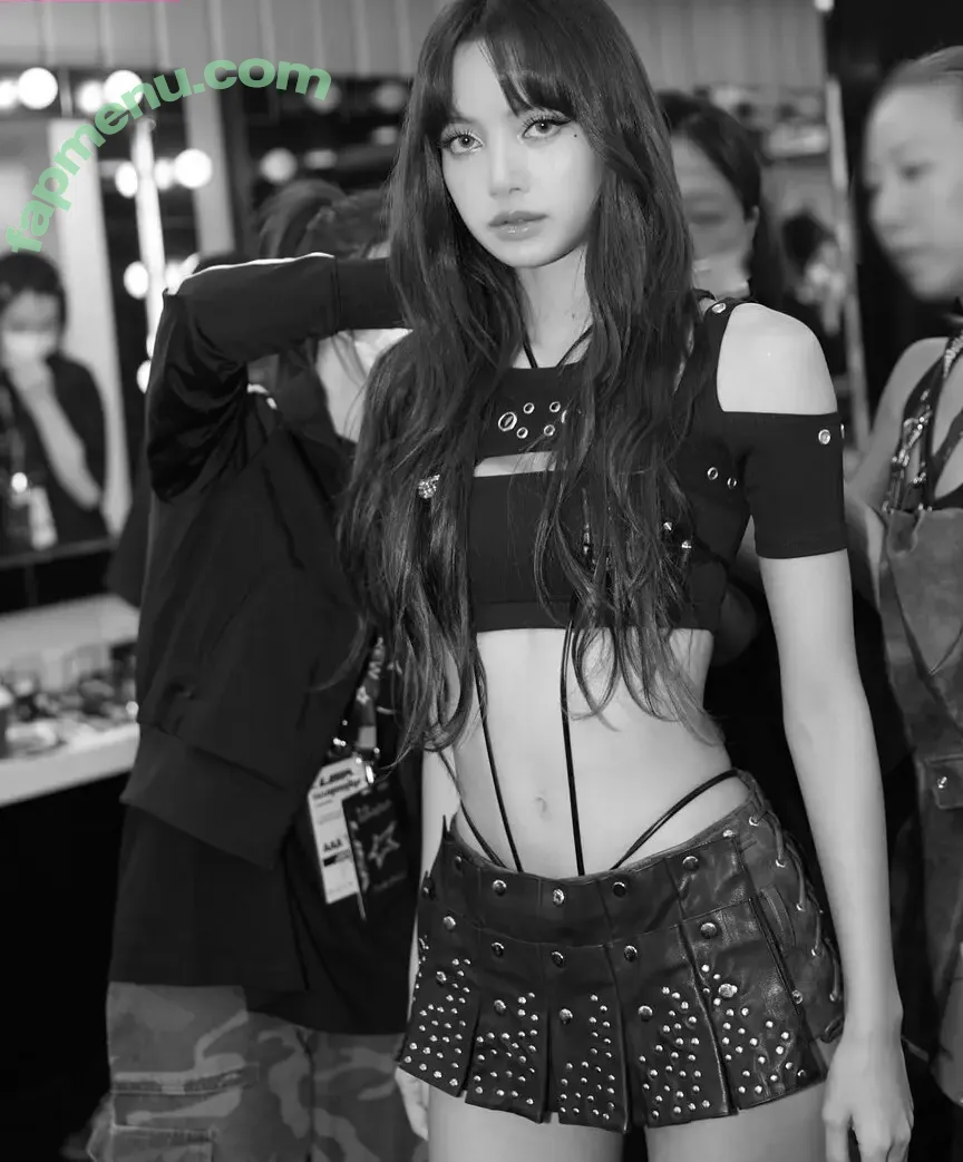Lisa Blackpink nude photo #0978 (Lisa Blackpink)