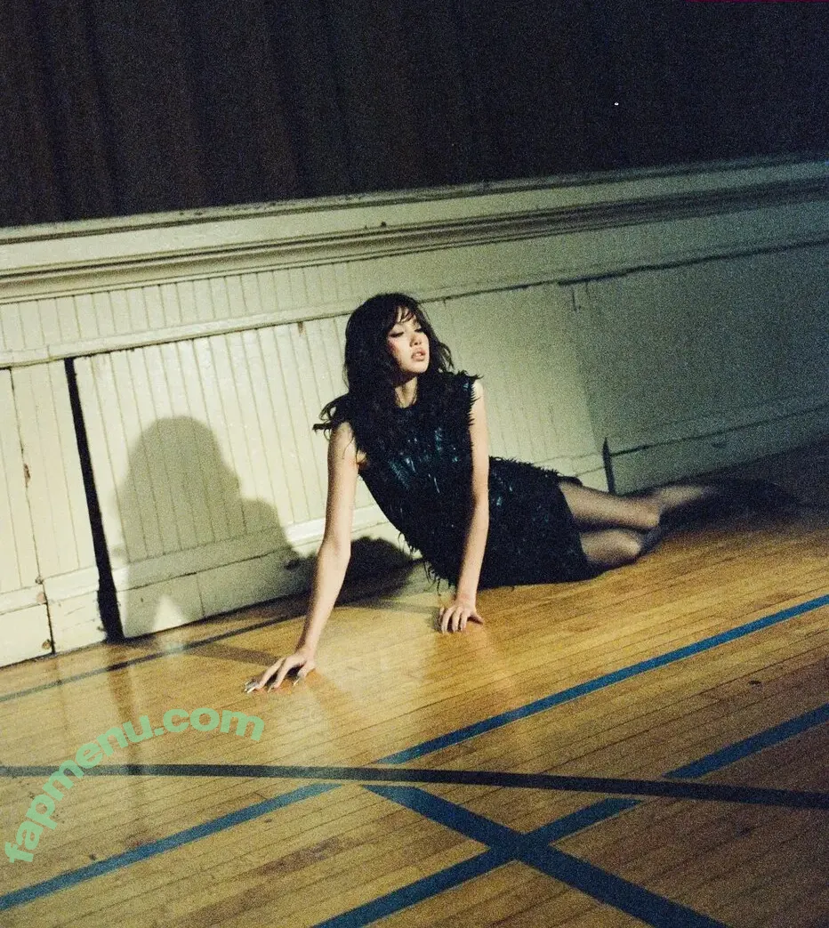Lisa Blackpink nude photo #1105 (Lisa Blackpink)
