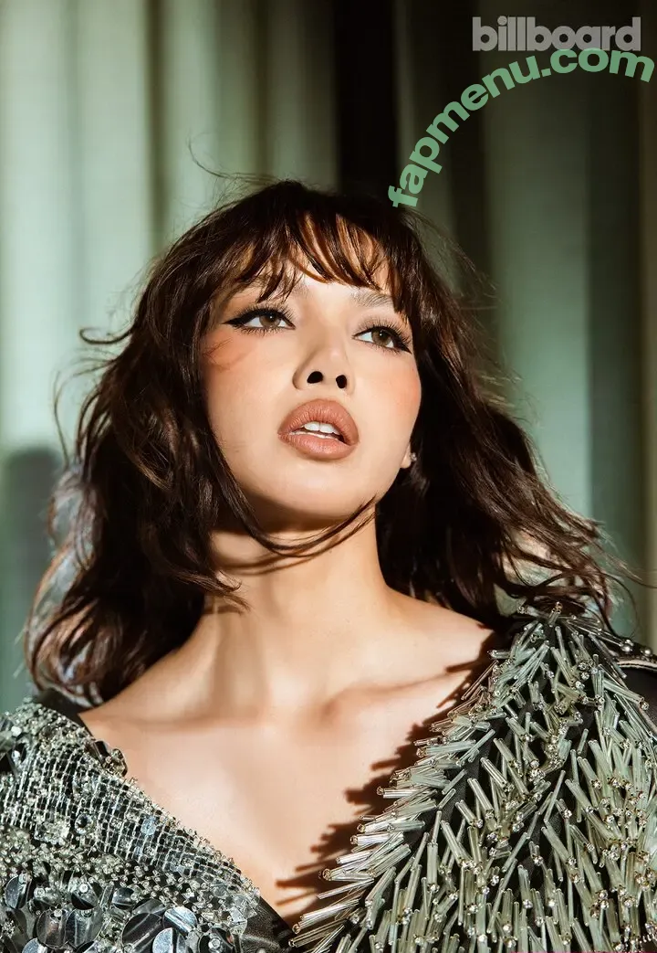 Lisa Blackpink nude photo #1122 (Lisa Blackpink)