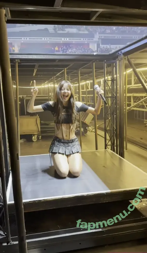 Lisa Blackpink nude photo #1281 (Lisa Blackpink)