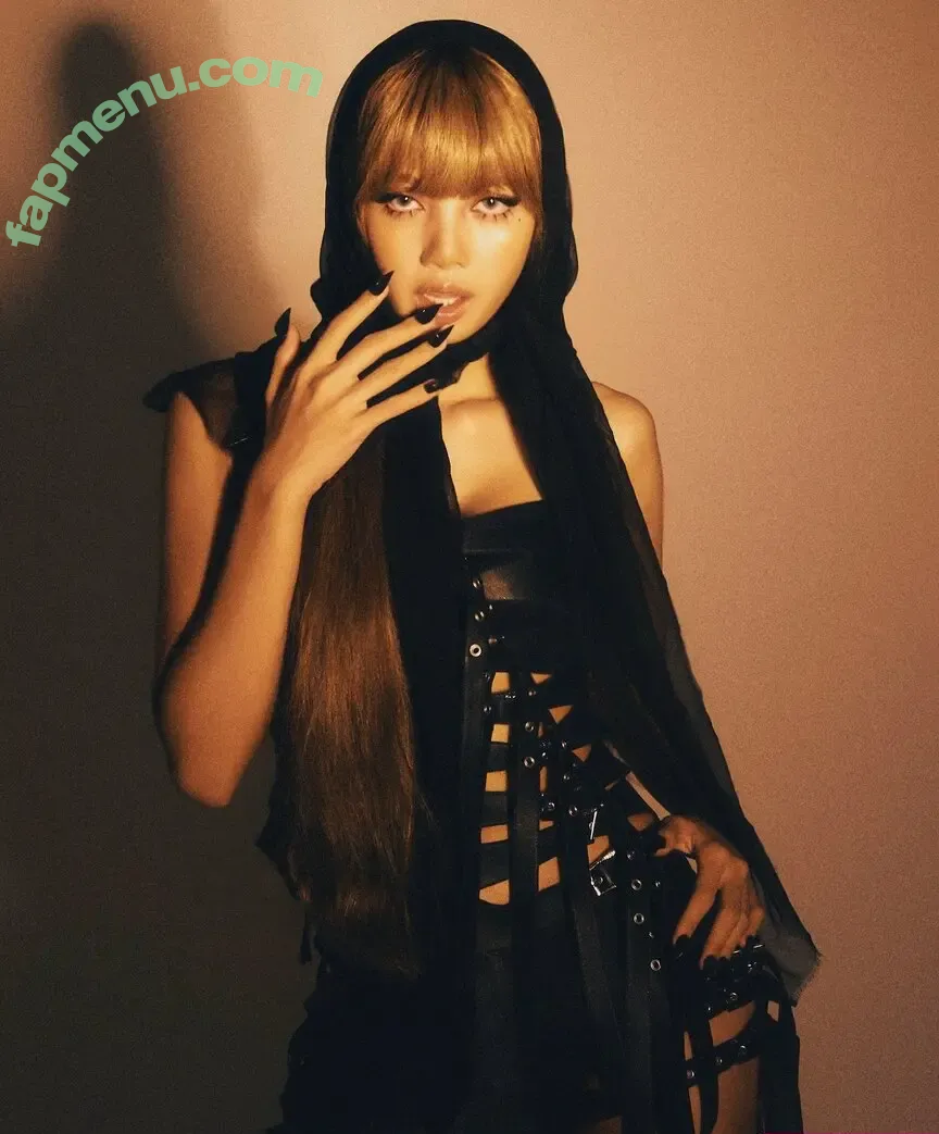 Lisa Blackpink nude photo #1644 (Lisa Blackpink)