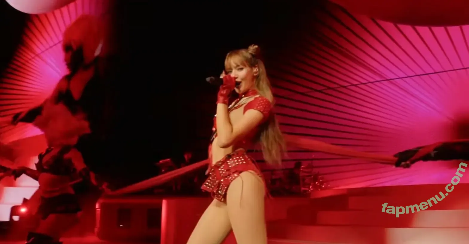Lisa Blackpink nude photo #1759 (Lisa Blackpink)