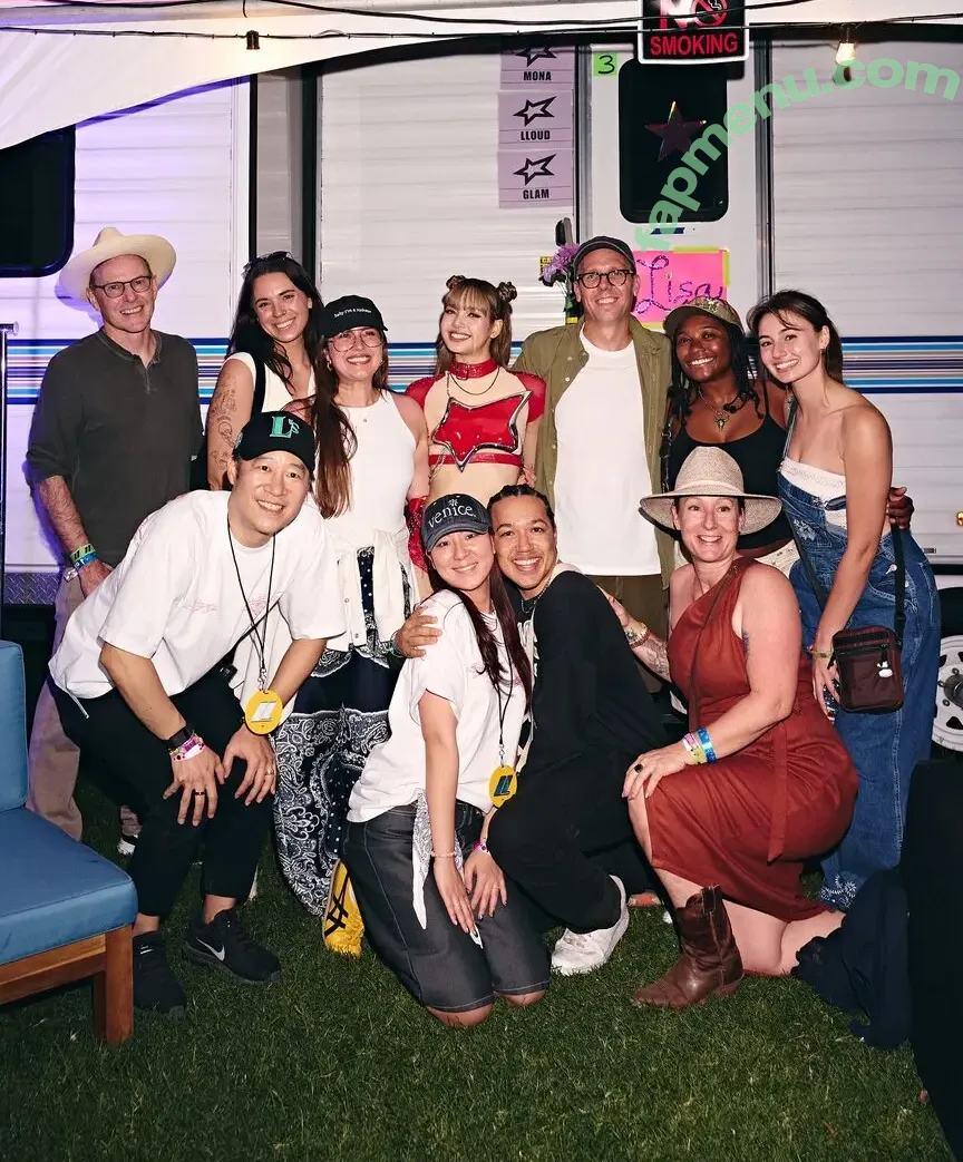 Lisa Blackpink nude photo #1830 (Lisa Blackpink)