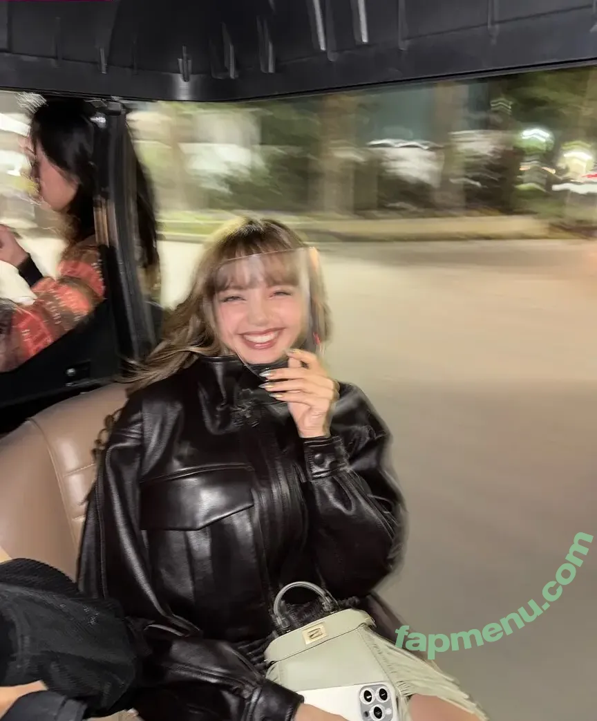 Lisa Blackpink nude photo #1868 (Lisa Blackpink)