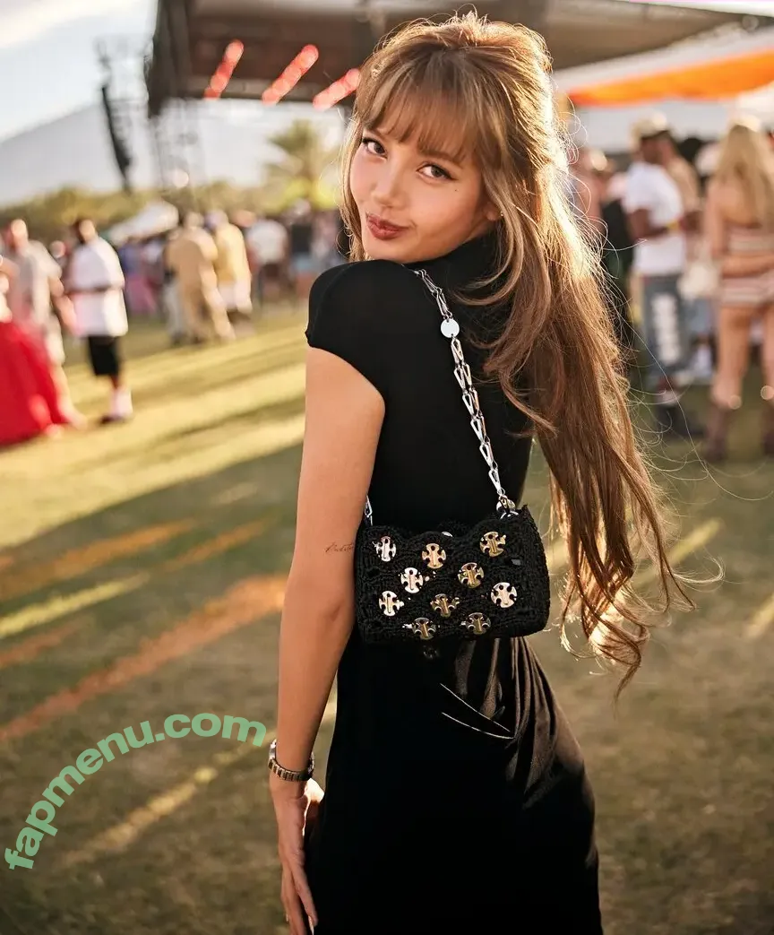 Lisa Blackpink nude photo #1872 (Lisa Blackpink)