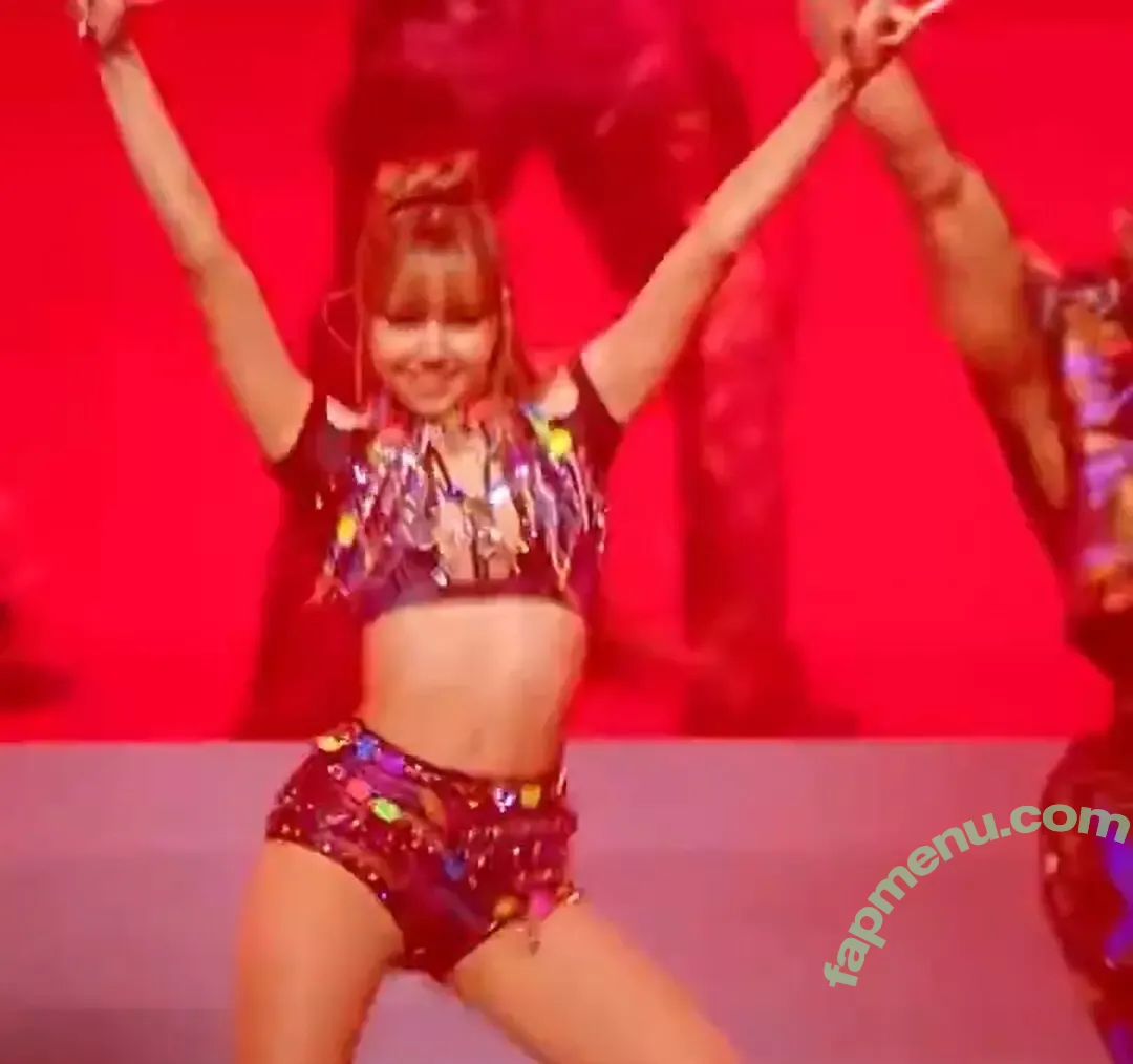 Lisa Blackpink nude photo #1881 (Lisa Blackpink)