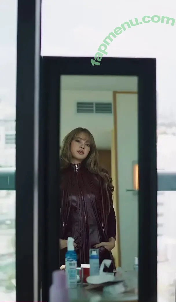 Lisa Blackpink nude photo #2079 (Lisa Blackpink)