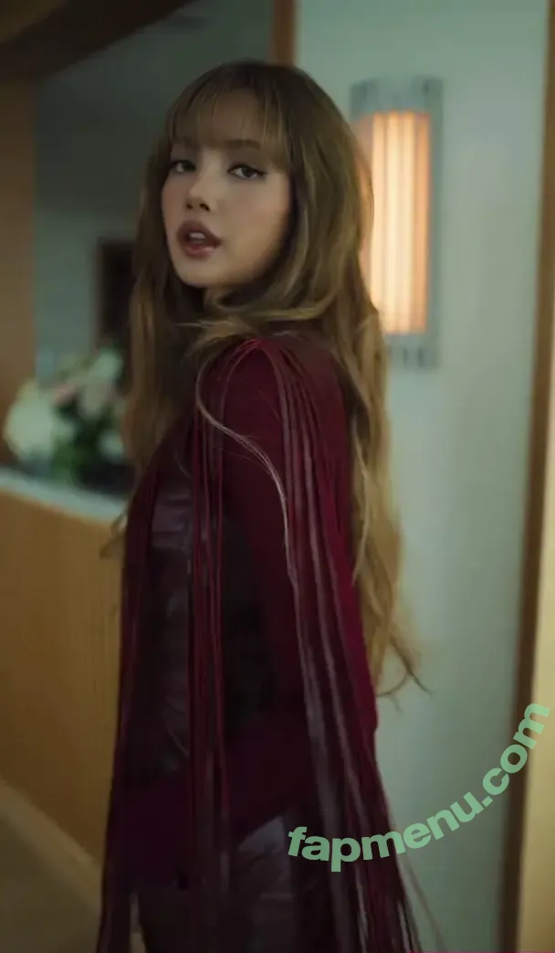 Lisa Blackpink nude photo #2087 (Lisa Blackpink)
